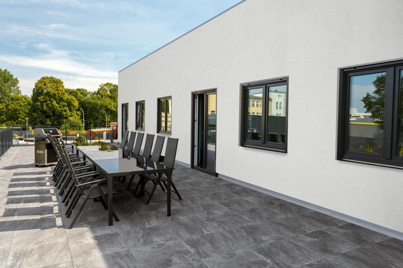 Monteurzimmer Berlin Pankow Mit Dachterrasse - Nur 10 Min. Von Der A10 - 3 Zimmer/ 7 Betten Екстер'єр фото